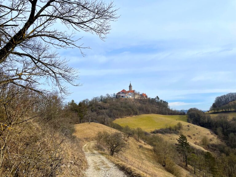 leuchtenburg castle from hike